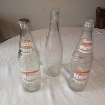 2 VINTAGE GLASS HIRES ROOT BEER AND 1 GLASS KETCHUP BOTTLES