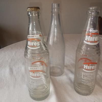 2 VINTAGE GLASS HIRES ROOT BEER AND 1 GLASS KETCHUP BOTTLES
