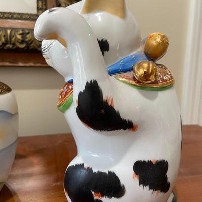 Lot of Four Asian Styled Decor Pieces