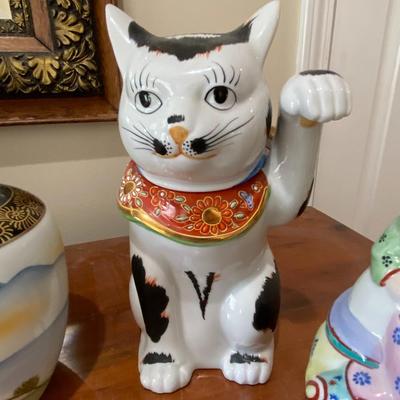 Lot of Four Asian Styled Decor Pieces