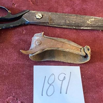 Primitive Hand Corn Shucker and Scissors