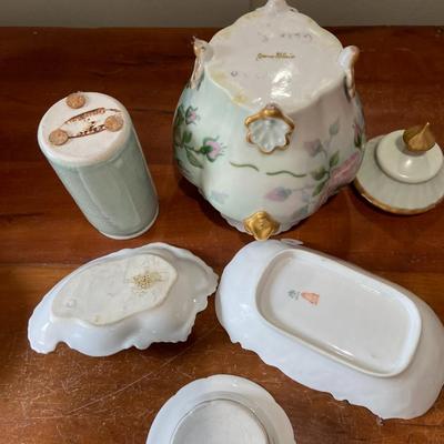 Lot of Five Floral Ceramics