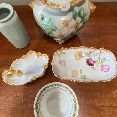 Lot of Five Floral Ceramics