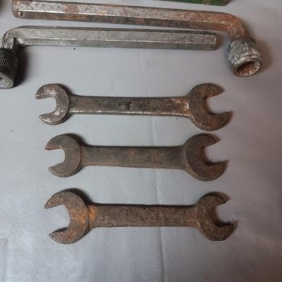 ANTIQUE SOCKETS & OPEN END WRENCHES