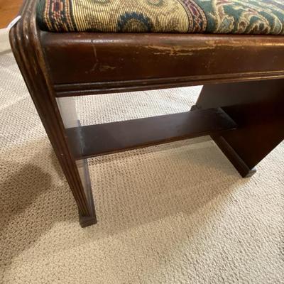 Dressing Bench