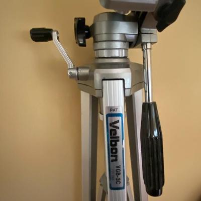 Adjustable Velbon Tripid
