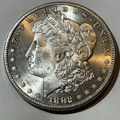 1882-S NICE ORIGINAL CHOICE UNCIRCULATED MORGAN SILVER DOLLAR AS PICTURED.