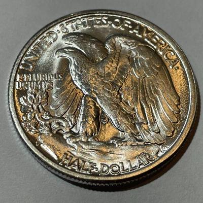 1947-D NICE ORIGINAL CHOICE UNCIRCULATED WALKING LIBERTY HALF DOLLAR AS PICTURED.