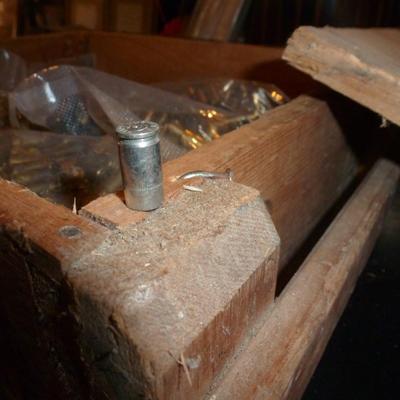 Wooden Box with 2,000+ 9mm Shells for Reloading (Choice A)