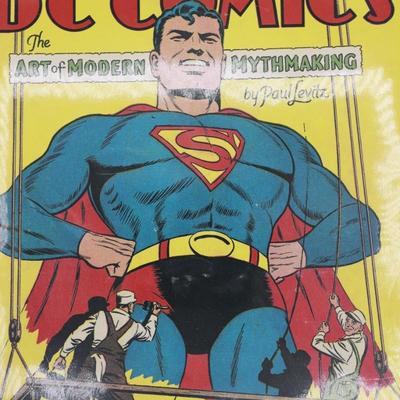 75 Years of DC Comics - The Art of Modern Mythmaking with Original Box