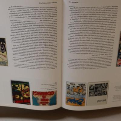 75 Years of DC Comics - The Art of Modern Mythmaking with Original Box