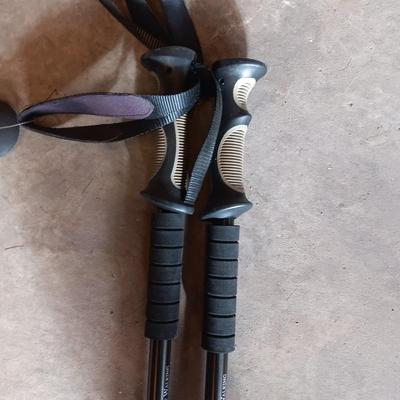 2 BAFX ADJUSTABLE WALKING STICKS "FREEDOM OF WALKING"