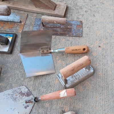 CONCRETE & DRYWALL MUD TOOLS