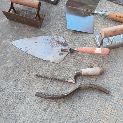 CONCRETE & DRYWALL MUD TOOLS