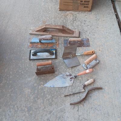 CONCRETE & DRYWALL MUD TOOLS