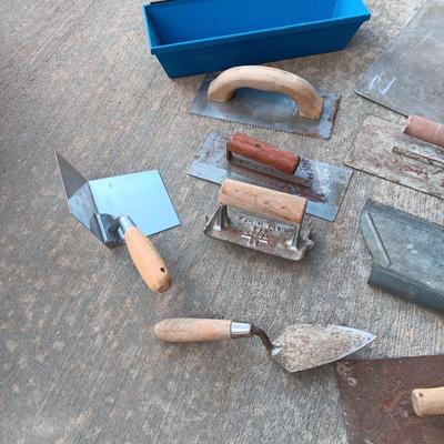 CONCRETE & DRYWALL MUD TOOLS