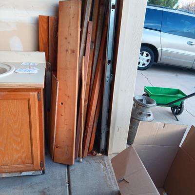 SCRAP WOOD/LUMBER AND PEG BOARD