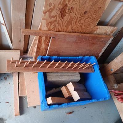 SCRAP WOOD/LUMBER AND PEG BOARD