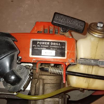 ESKIMO GAS POWER DRILL/ICE AUGER