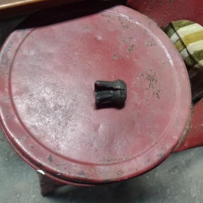 Metal Industrial Design Sitting Stool