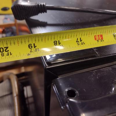 Hisense Apartment Sized Refrigerator/Freezer