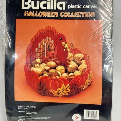 VBintage Bucilla Turkey Treat Dish Halloween Collection plastic canvas kit Thanksgiving Decor 1990