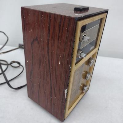 Vintage RCA AM Radio Model RZD436R with Rosewood Grain Finish Celluloid Case