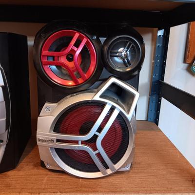 3 PANASONIC SPEAKERS