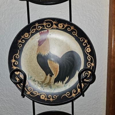 THREE PIECE ROOSTER PLATE SET