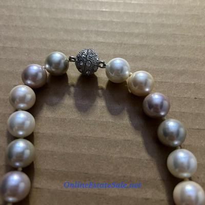 PEARL AND RHINESTONE NECKLACE