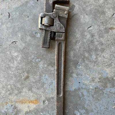 Trimount Mfg Co 18â€ Pipe Wrench