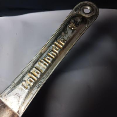 4 ANTIQUE SKILLETS, NATIONAL-COLD HANDLE AND 1 UNKNOWN