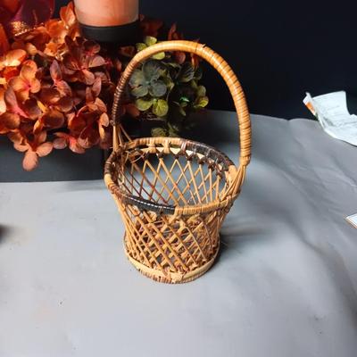 TRIPLE CANDLE FALL DECOR CENTERPIECE, WOOD & WICKER BASKETS, JOHNNY CASH BELL AND CERAMIC DUCK