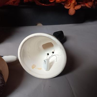 TRIPLE CANDLE FALL DECOR CENTERPIECE, WOOD & WICKER BASKETS, JOHNNY CASH BELL AND CERAMIC DUCK