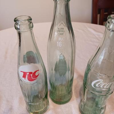 RC, COCA-COLA AND ROYAL CROWN GLASS BOTTLES