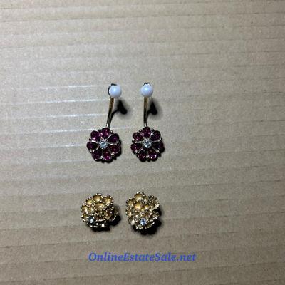 GOLD FLORAL EARRINGS