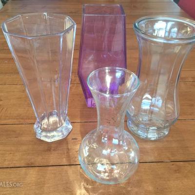 Lot of 4 Vases 