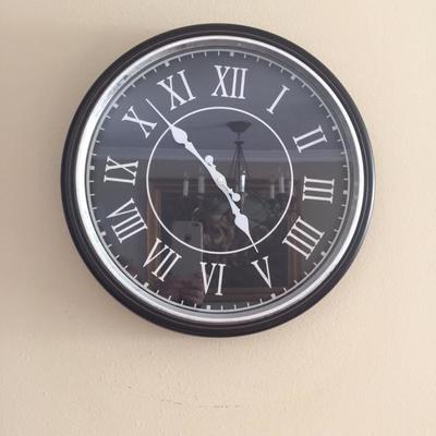 Black and White Wall Clock 