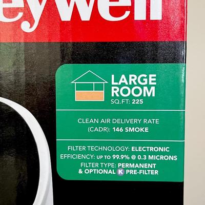 HONEYWELL ~ Air Genius 3 ~ Air Cleaner/Odor Reducer