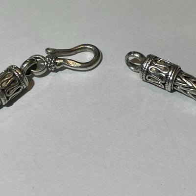 Vintage .925 Sterling Silver 8" Solid Weave Bracelet in Very Good Preowned Condition. (13.5 Grams TW).