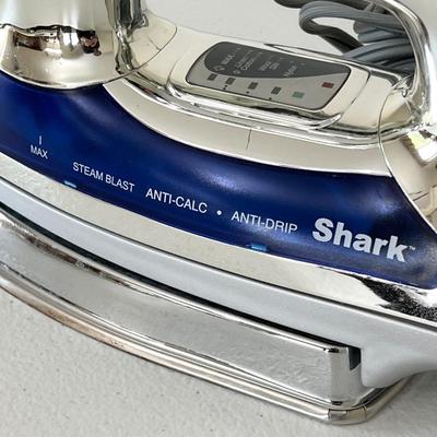 SHARK ~ Steam Iron