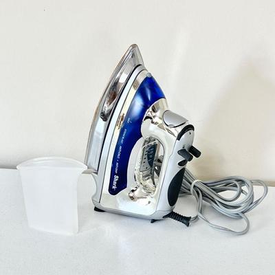SHARK ~ Steam Iron