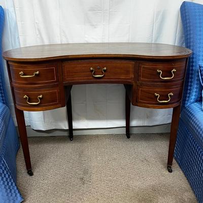 1140 Vintage Kidney Shaped Desk