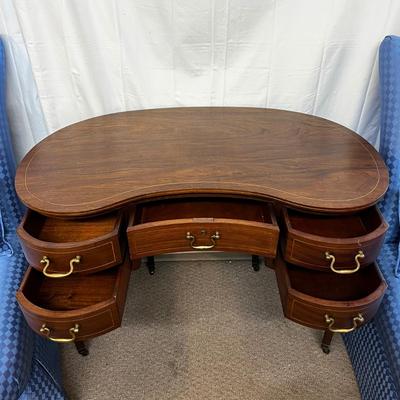 1140 Vintage Kidney Shaped Desk