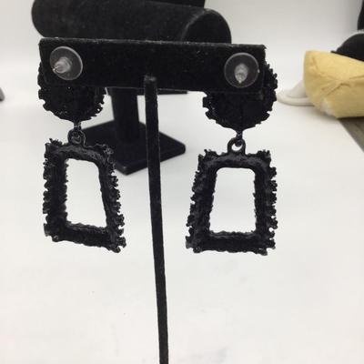 Black fashion jewelry earrings