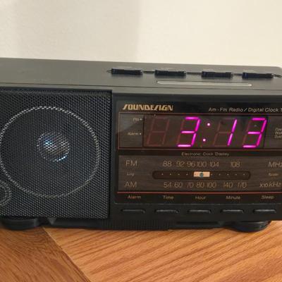 Soundesign Radio Alarm