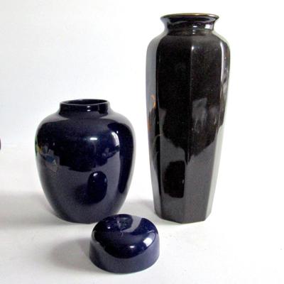 Older Japan Ginger Jar and Tall Vase