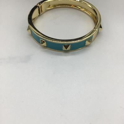 Spiked design bracelet