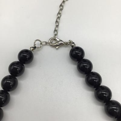 Black bulky necklace