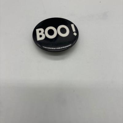 Boo pin
